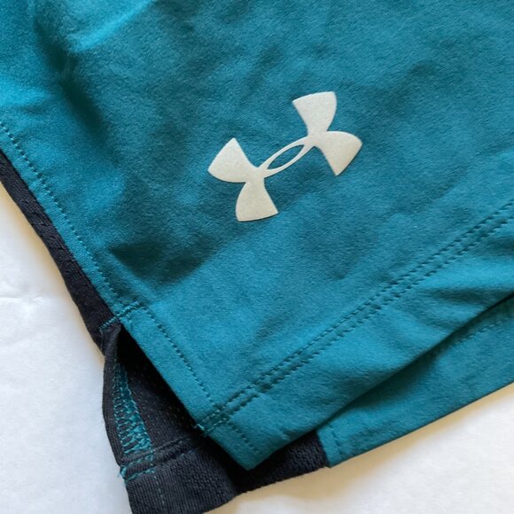 UNDER ARMOUR Heatgear Men's Fitted Swim Shorts NWT Size L - Picture 3 of 3